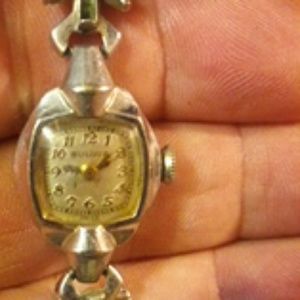 Vintage 1920s to 50s Bulova 10K rgp white gold